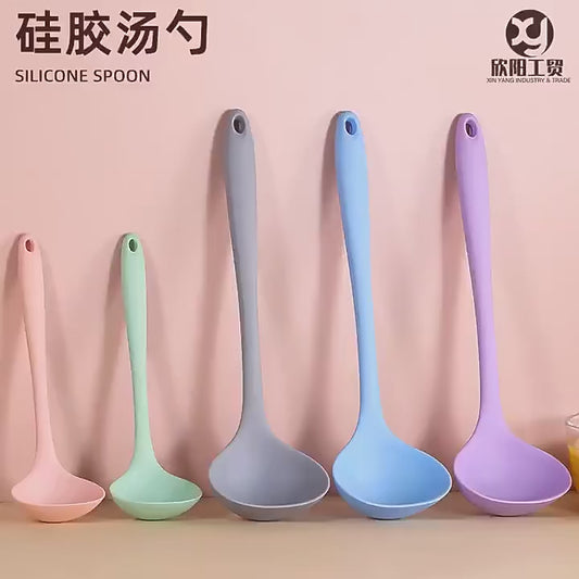 Long Handle Silicone Soup Spoon – Japanese Style Ladle